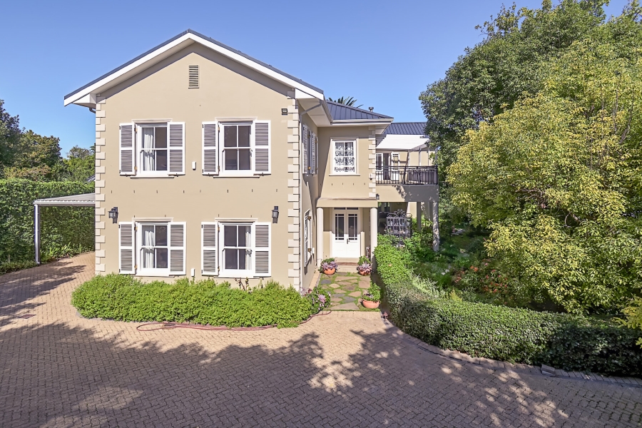 6 Bedroom Property for Sale in Constantia Western Cape